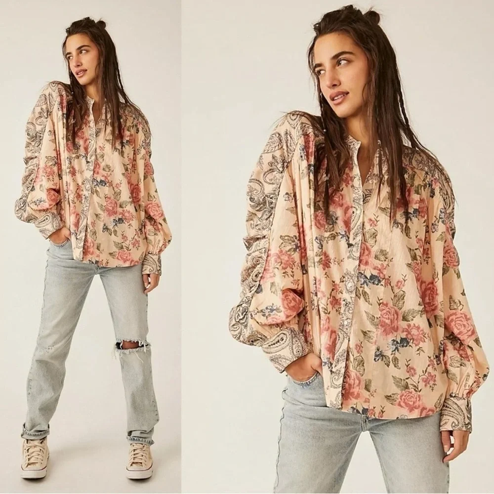 Free people Floral Paisley Women's Top bohemian Victorian unique puff small chic